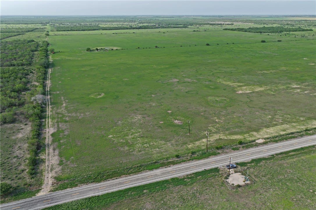 199.86 acres in Jim Wells County gallery image 2