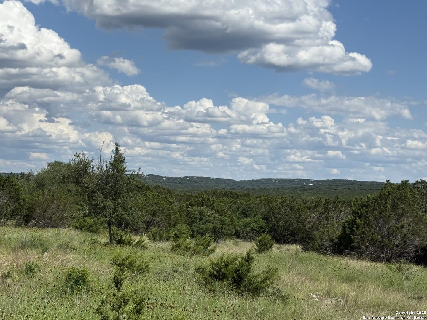 13.7 acres in Kendall County