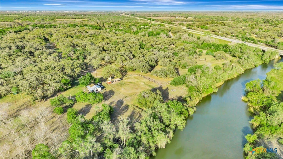 2.58 acres in Victoria County - photo 3