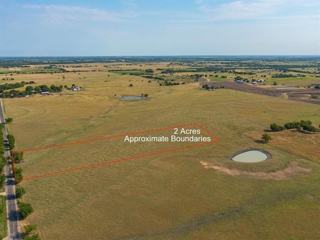 2 acres in Ellis County