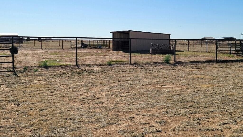 2.79 acres in Lubbock County - photo 11