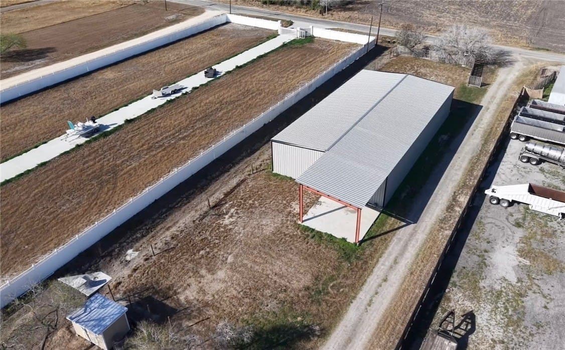 0.5 acres in Kleberg County gallery image 3