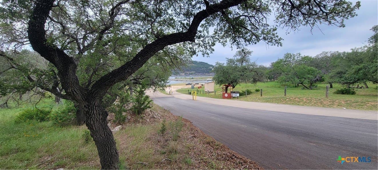0.25 acres in Travis County - photo 6