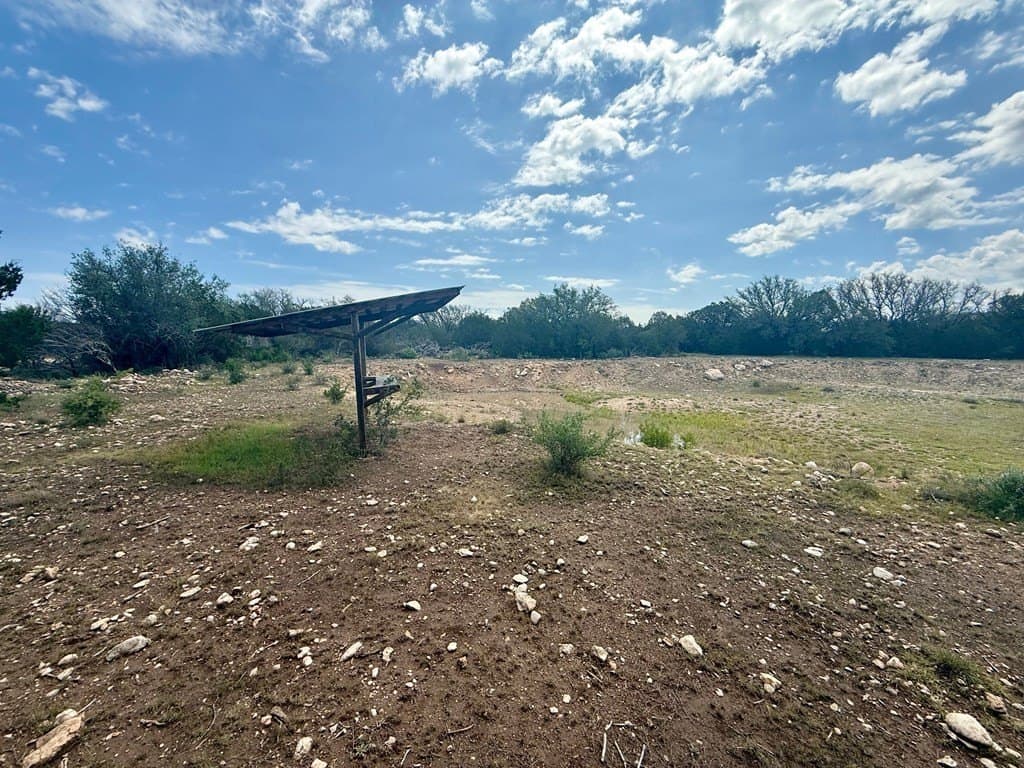 22 acres in Edwards County gallery image 4
