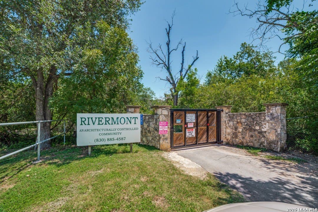0.61 acres in Comal County - photo 6