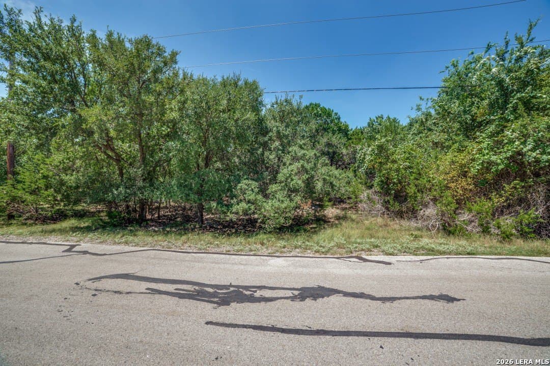 0.61 acres in Comal County - photo 2