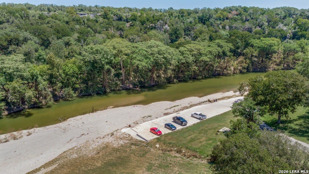 0.61 acres in Comal County - photo 9