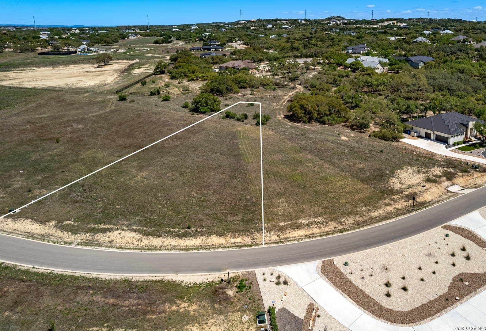 1.01 acres in Comal County gallery image 2