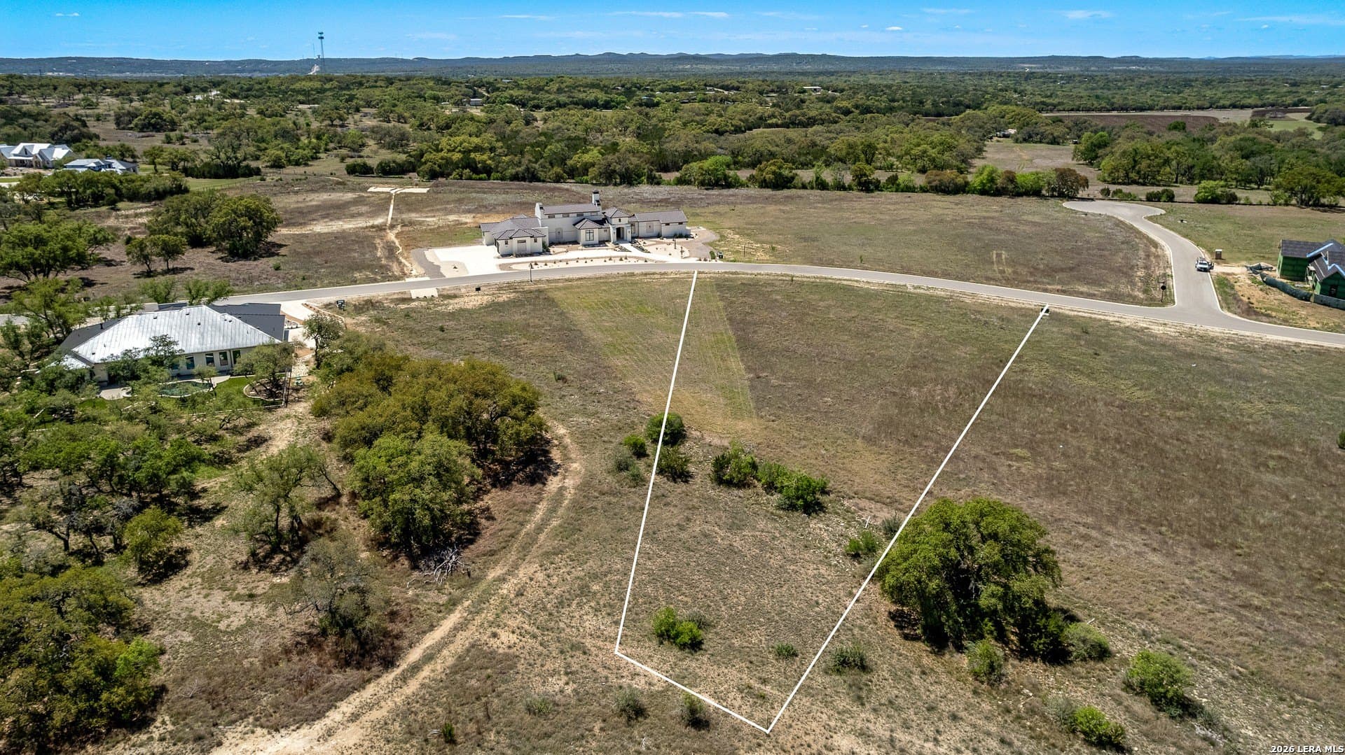 1.01 acres in Comal County gallery image 3