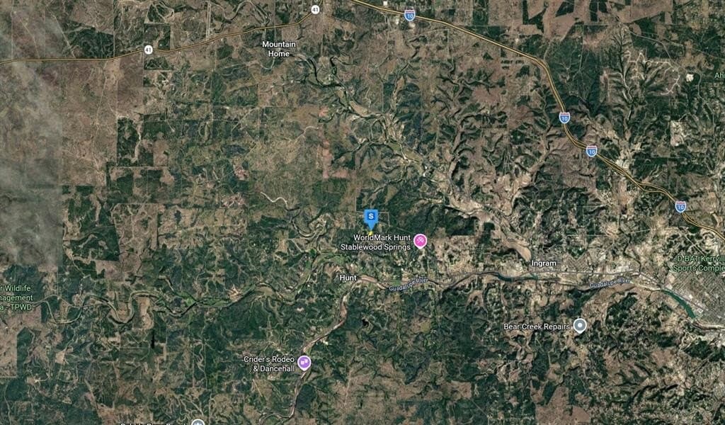 1.33 acres in Kerr County gallery image 4