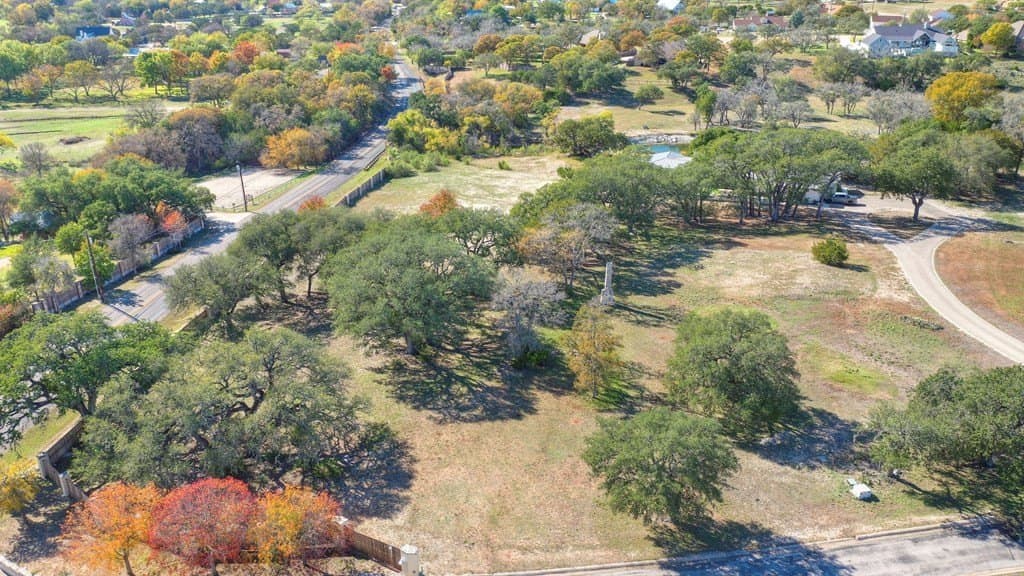 2.14 acres in Kerr County - photo 9