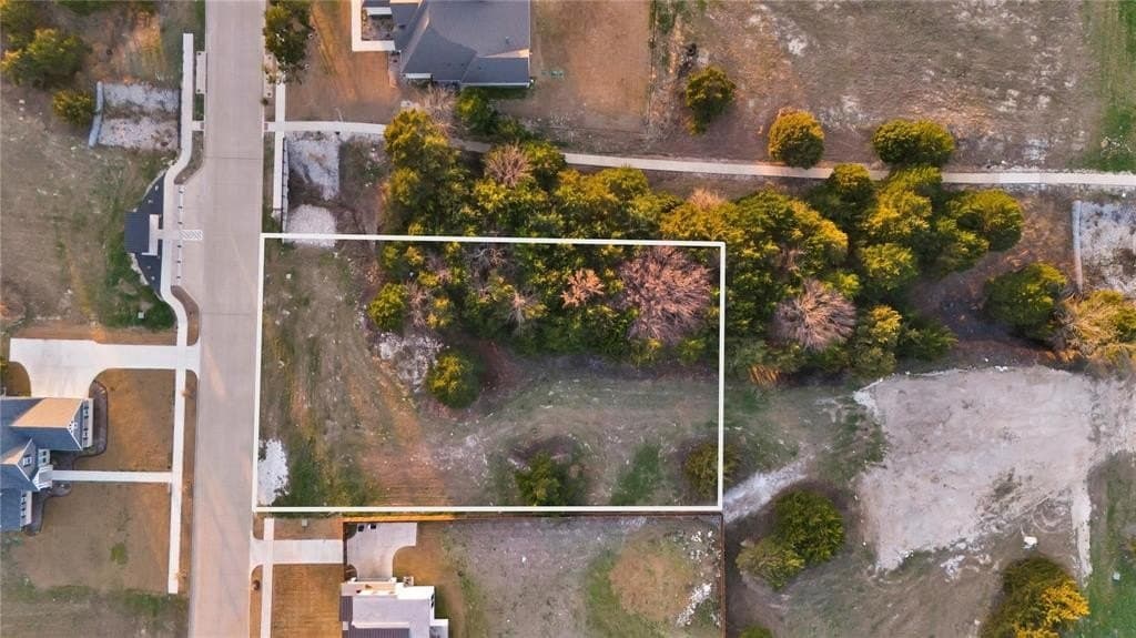 0.84 acres in Ellis County gallery image 2