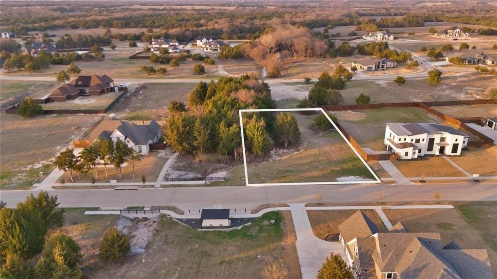 0.84 acres in Ellis County