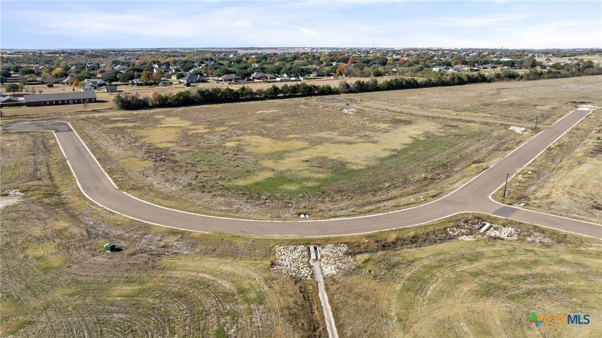 0.77 acres in McLennan County - photo 6