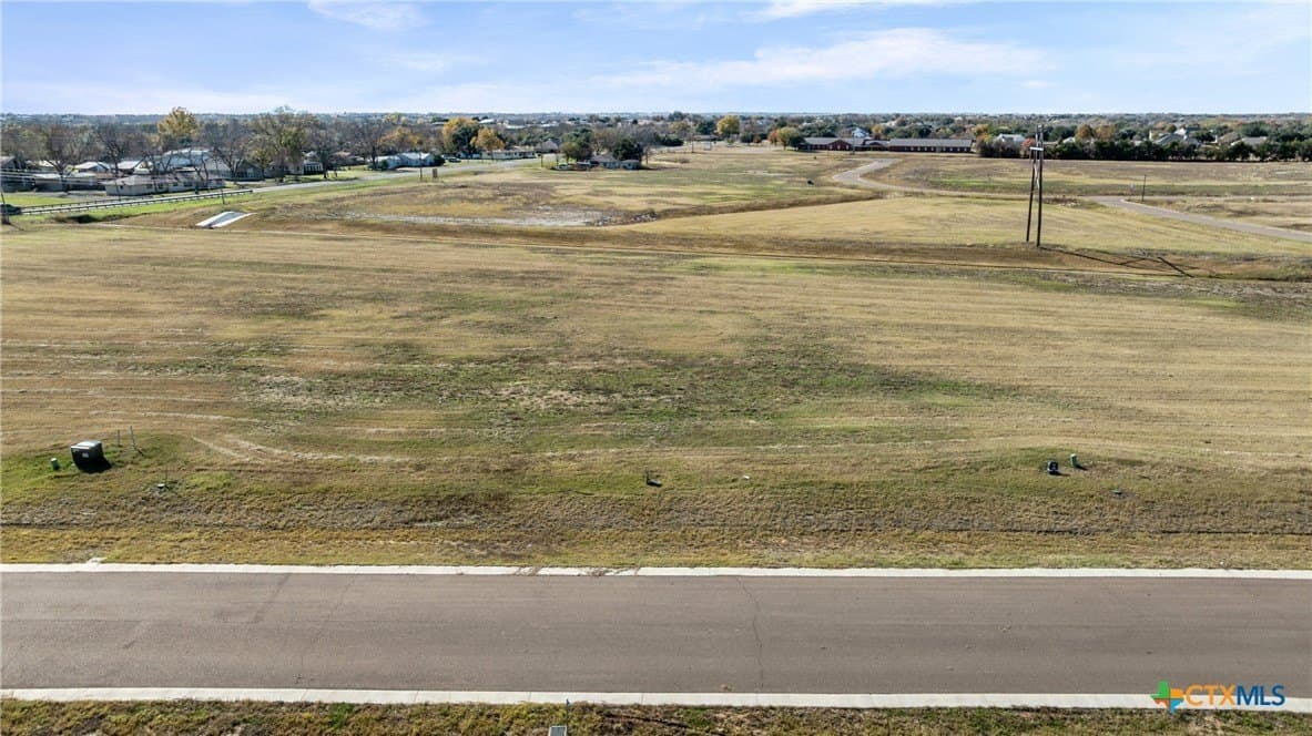 0.77 acres in McLennan County - photo 4