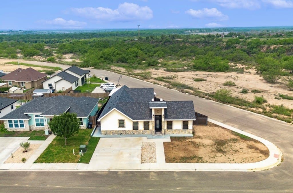 6,940.4 acres in Maverick County gallery image 2