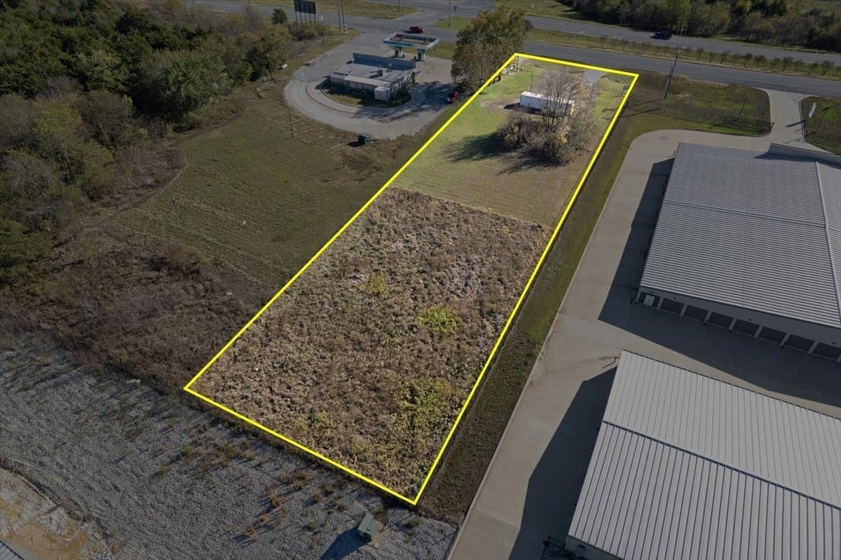 0.92 acres in Grayson County - photo 2