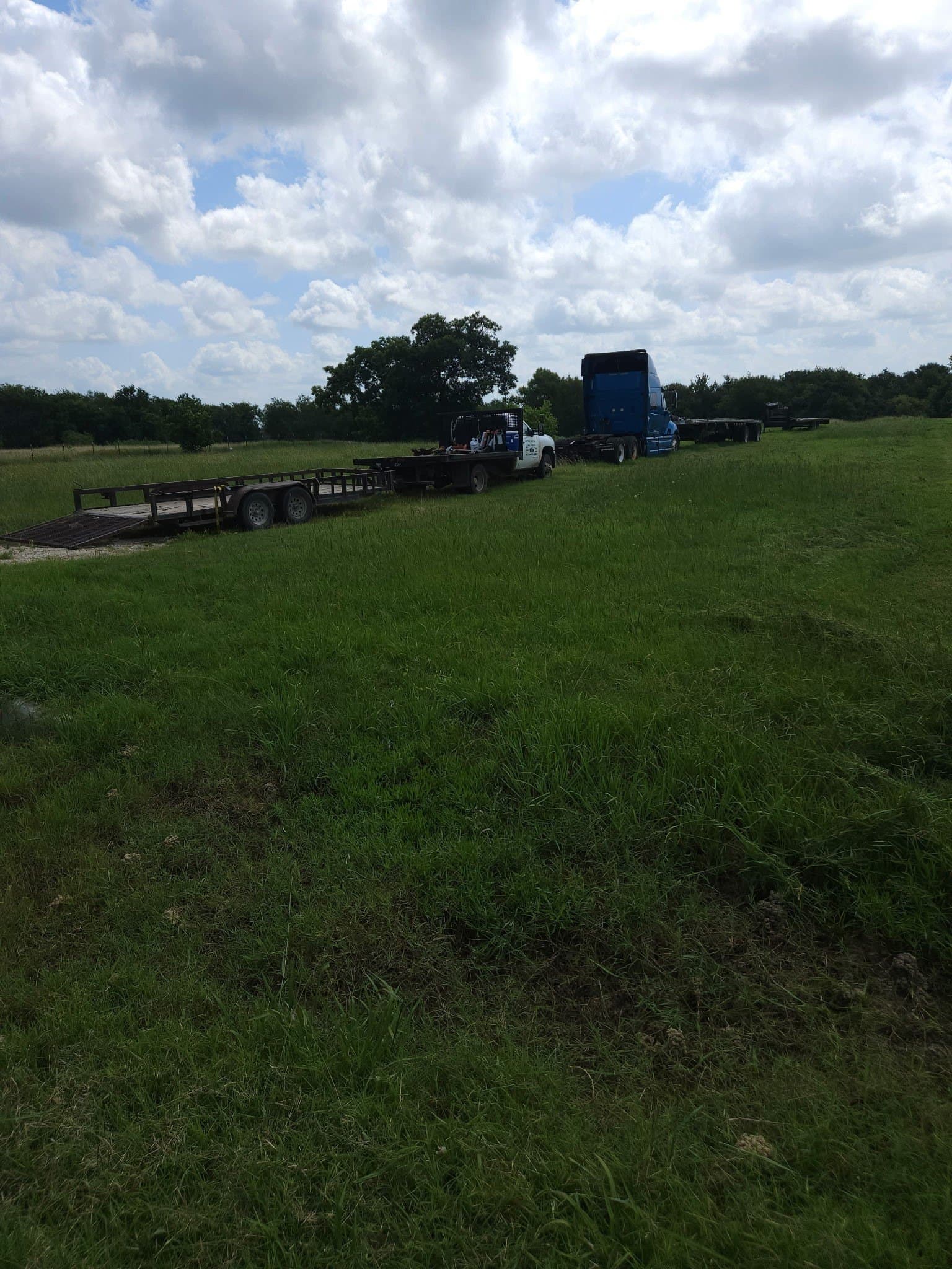 2 acres in Navarro County