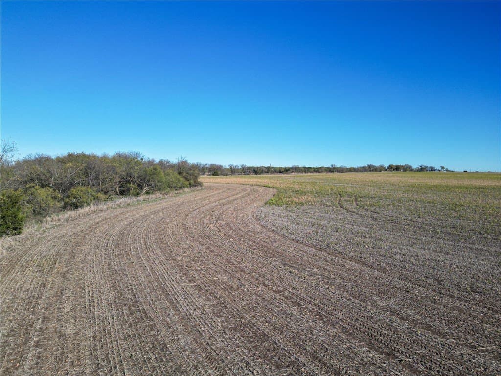 29.62 acres in McLennan County - photo 9