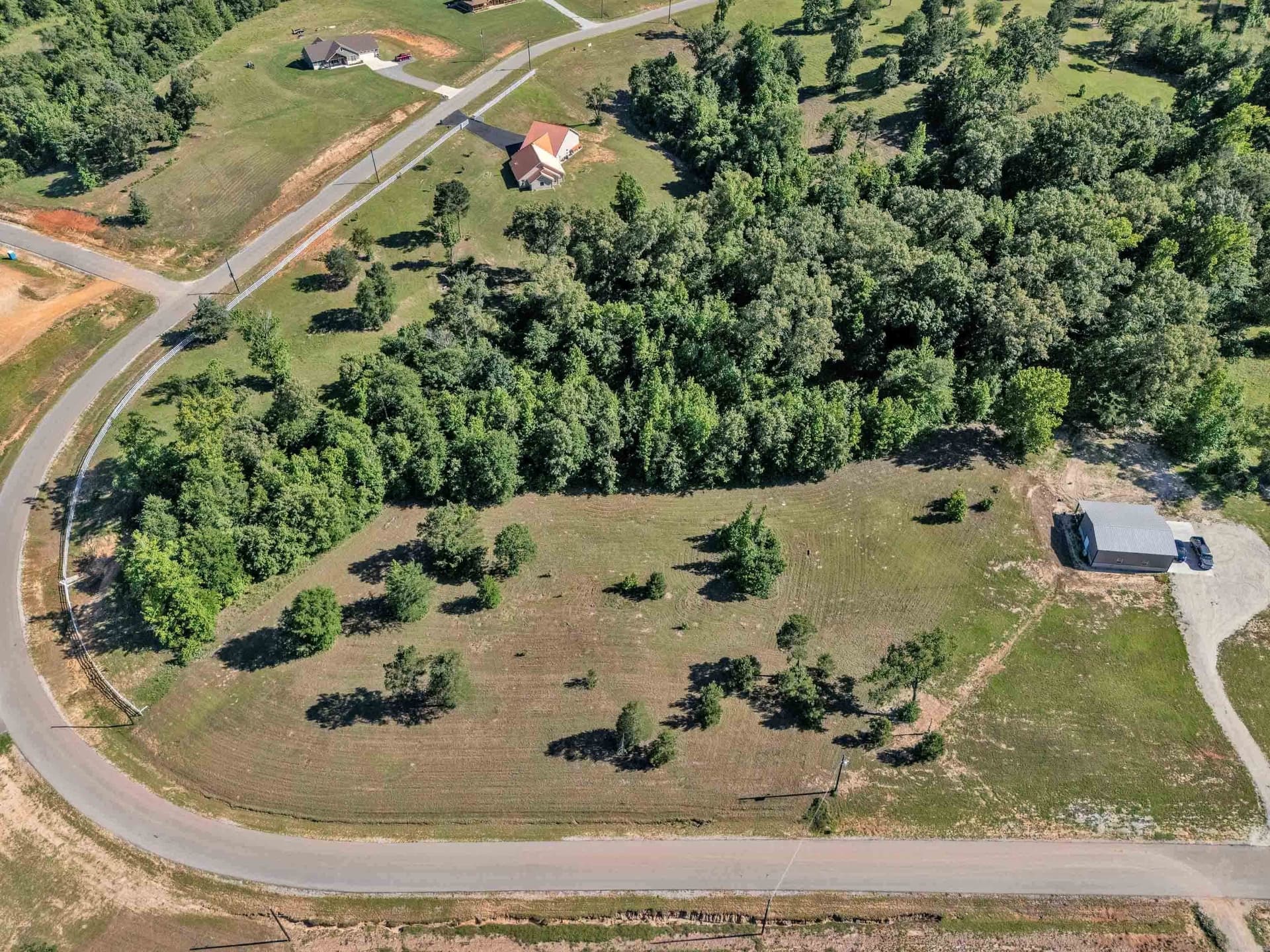 3.89 acres in Smith County gallery image 3