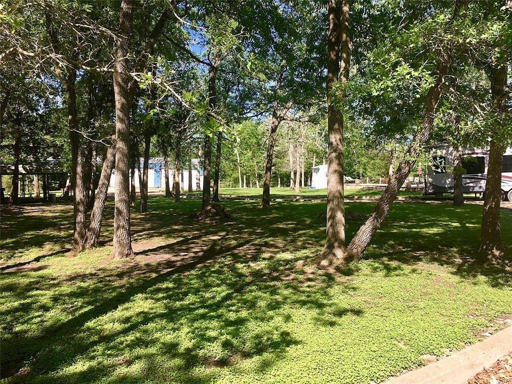 7.36 acres in Fayette County gallery image 3