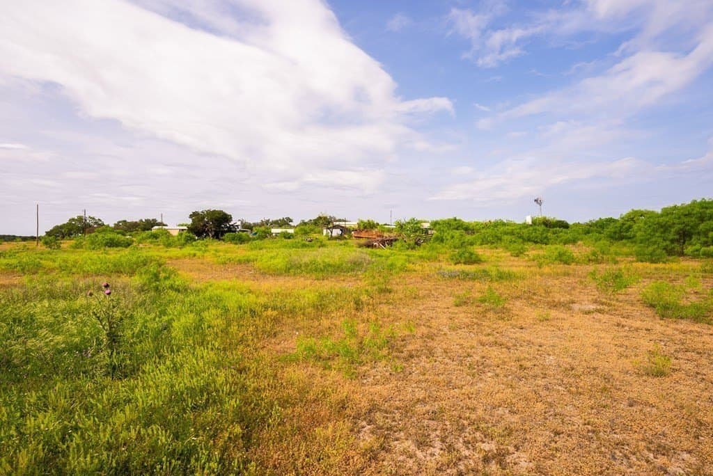 346.6 acres in Menard County - photo 63