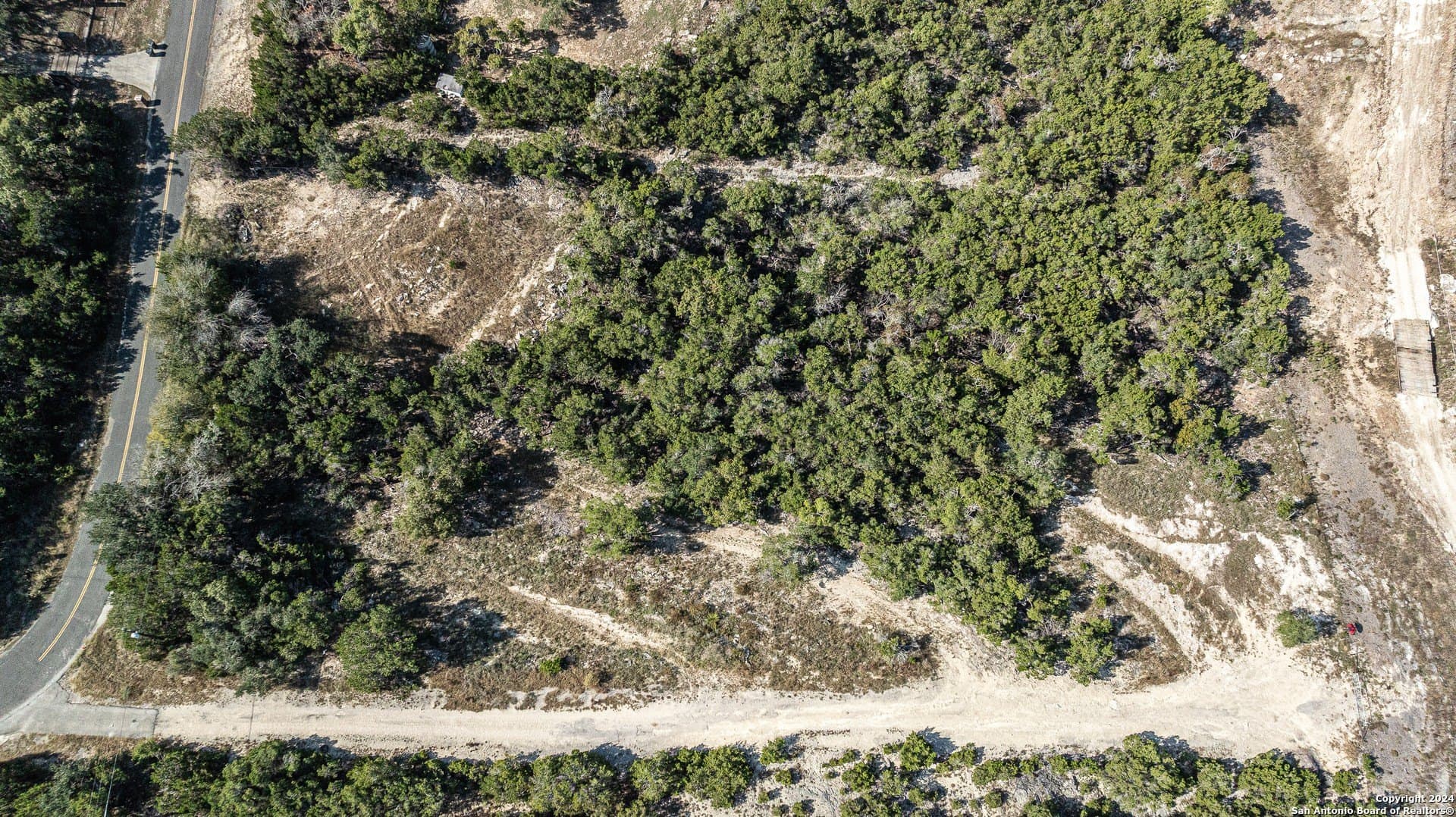 2.06 acres in Comal County gallery image 4
