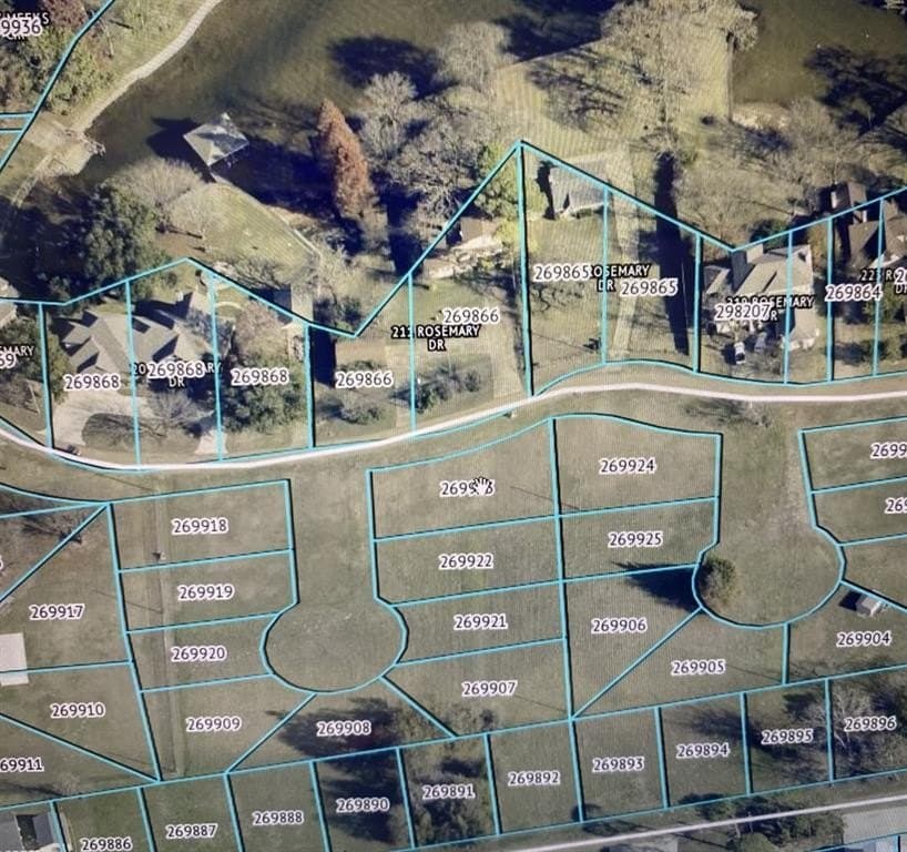 0.17 acres in Henderson County gallery image 3