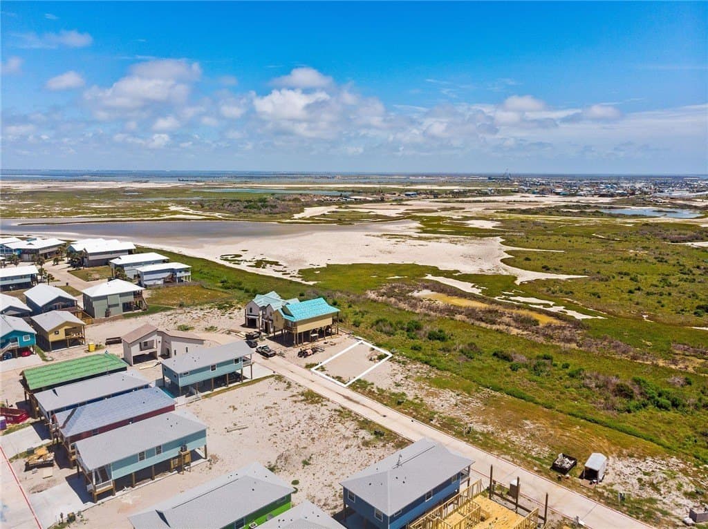 0.08 acres in Nueces County - photo 6