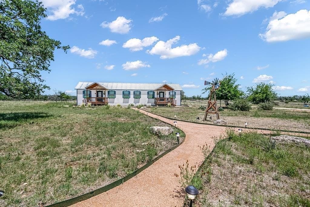 10.12 acres in Gillespie County gallery image 3