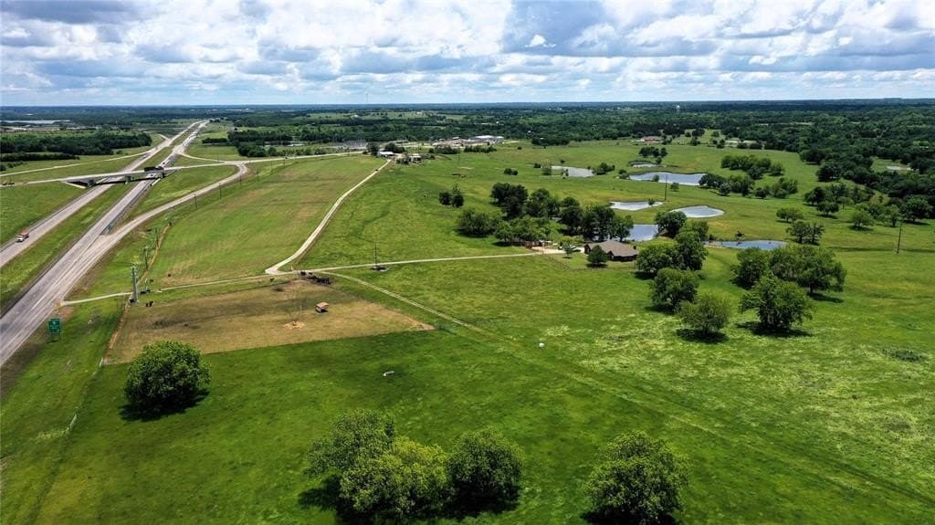21.93 acres in Grayson County