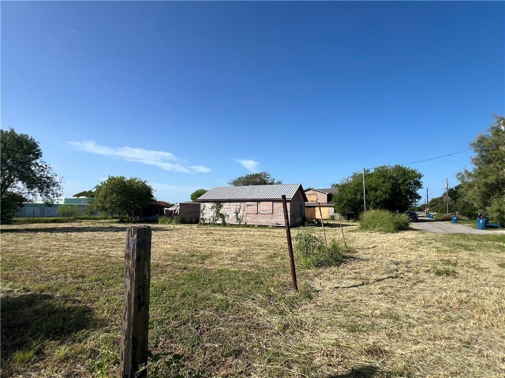 34,020 acres in San Patricio County - photo 25