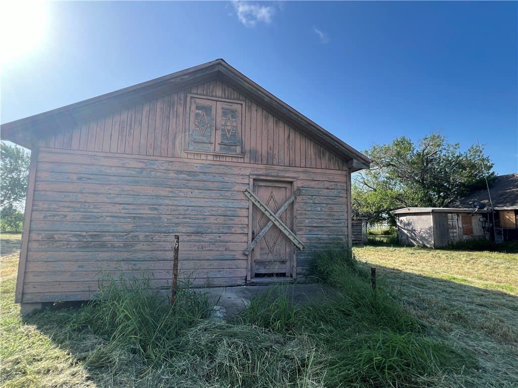 34,020 acres in San Patricio County - photo 24