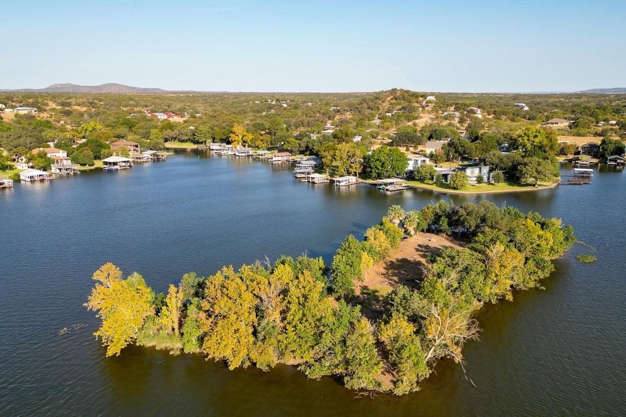 10.52 acres in Llano County gallery image 3