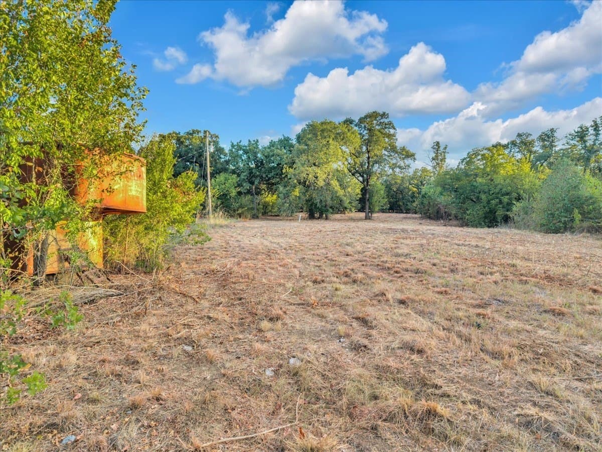 2.06 acres in Johnson County - photo 25