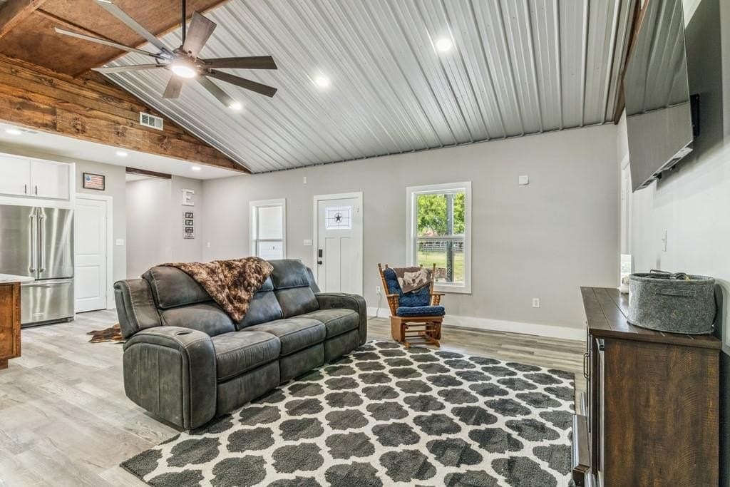 50 acres in Navarro County