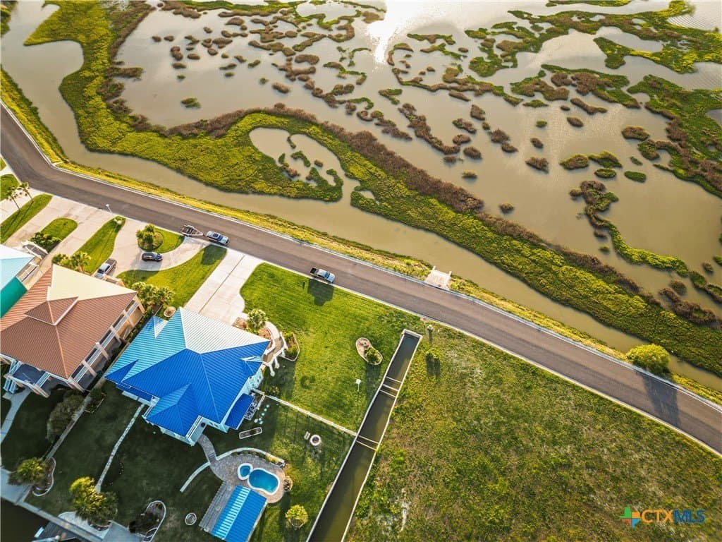 0.76 acres in Aransas County - photo 8