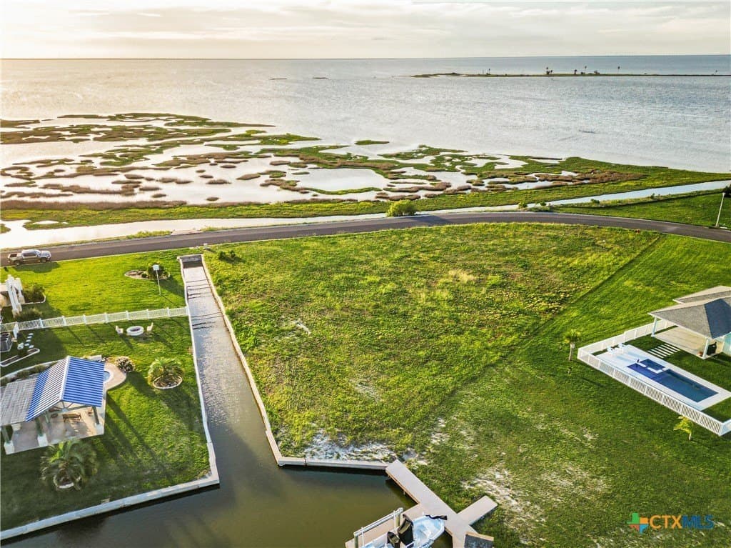 0.76 acres in Aransas County gallery image 4