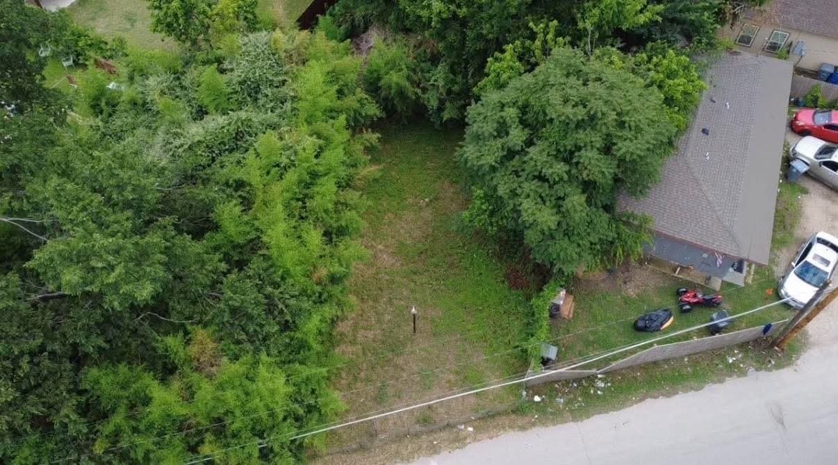 0.2 acres in Dallas County - photo 2