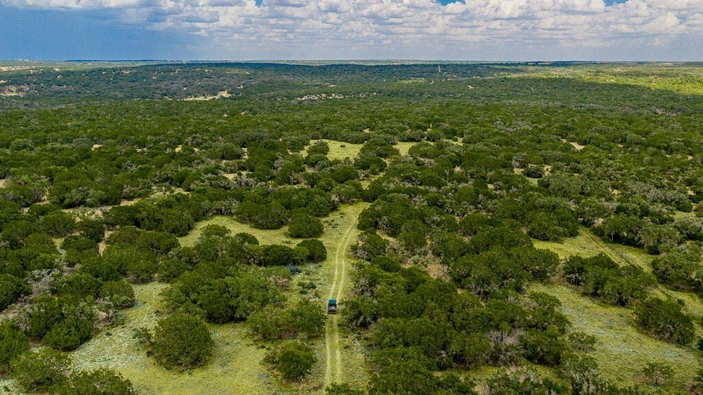 800 acres in Kimble County - photo 9