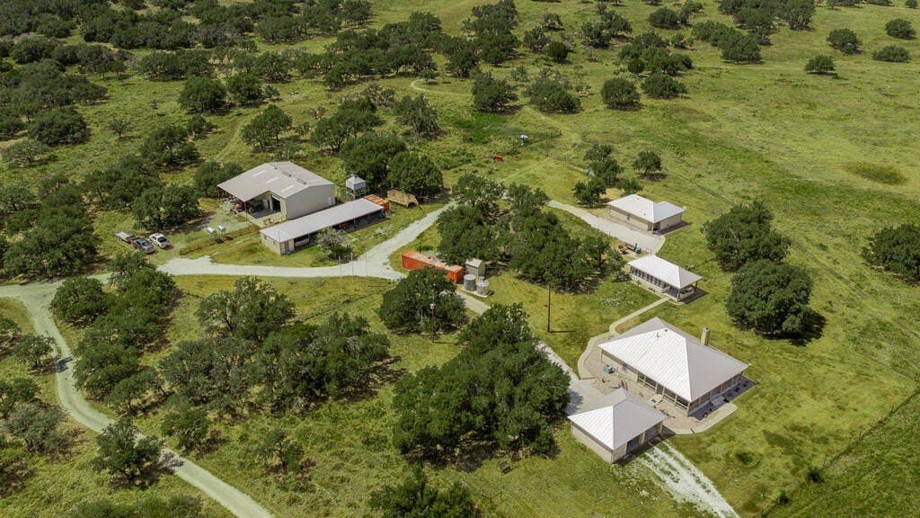 800 acres in Kimble County