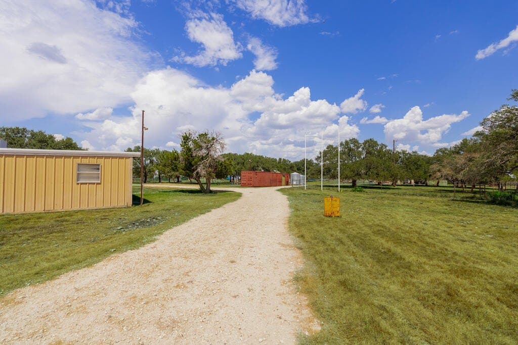 800 acres in Kimble County - photo 34