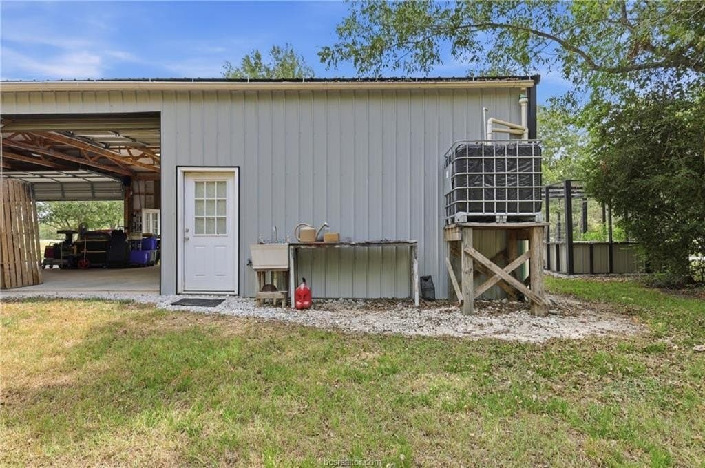 10.31 acres in Robertson County - photo 28