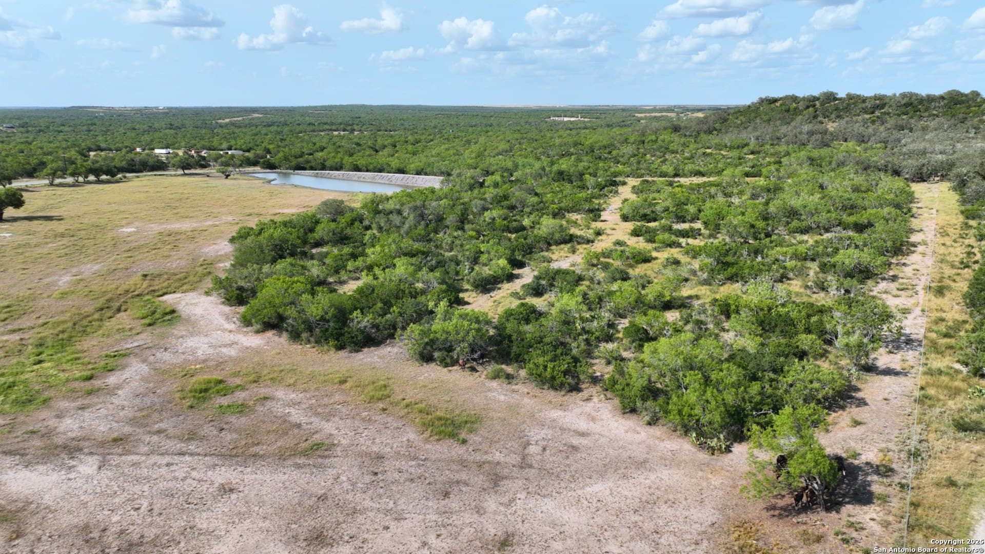 32 acres in Karnes County featured view