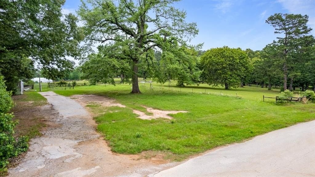 3.37 acres in Smith County gallery image 4