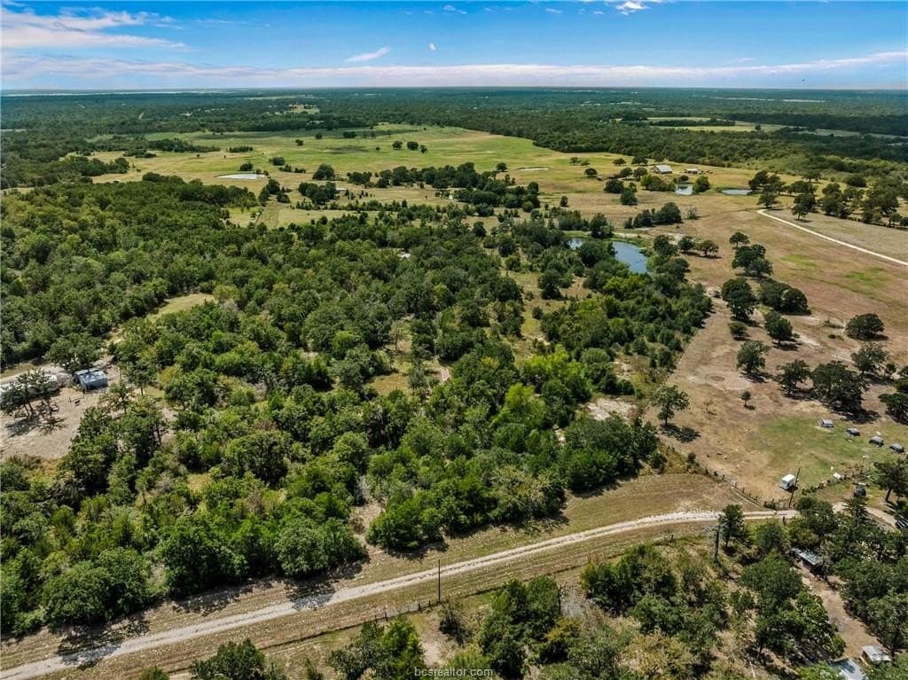 4.89 acres in Burleson County - photo 16