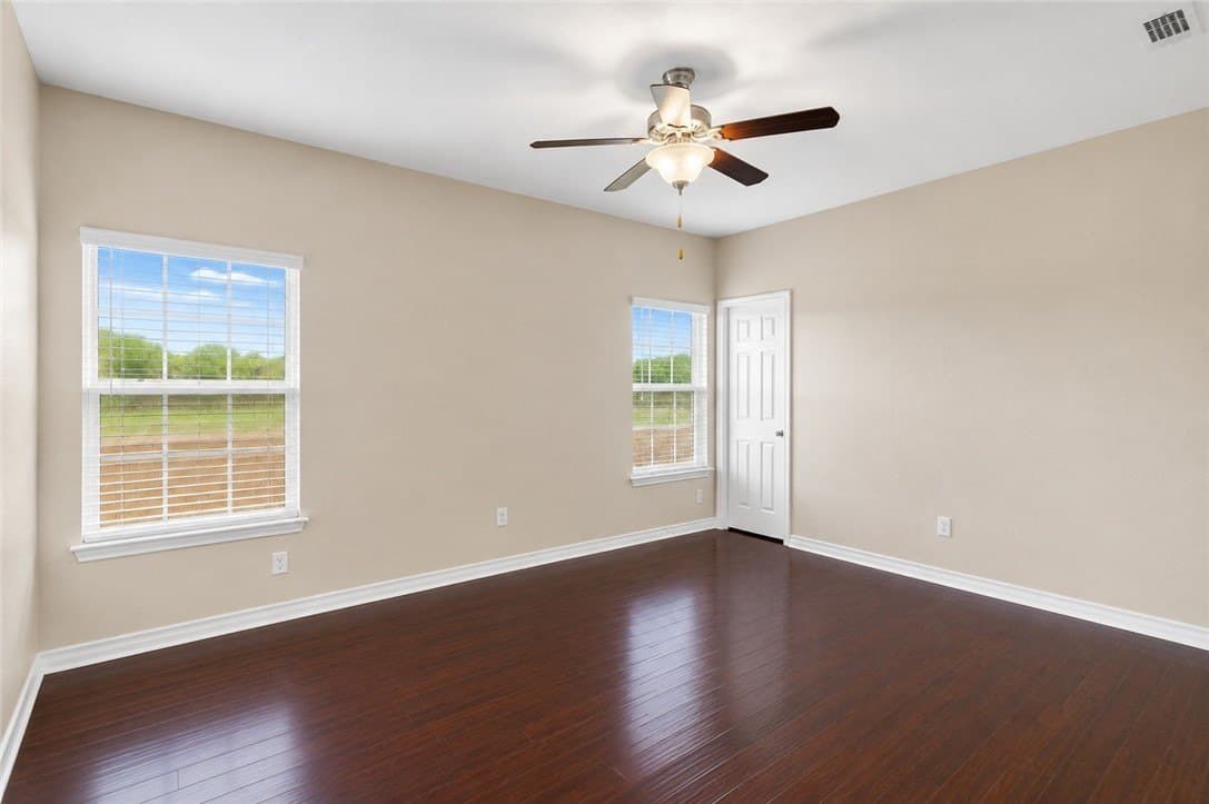 10 acres in Kleberg County - photo 24