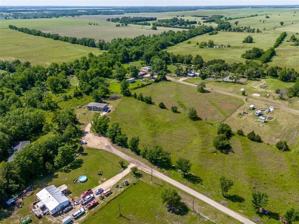 1.93 acres in Lamar County gallery image 2