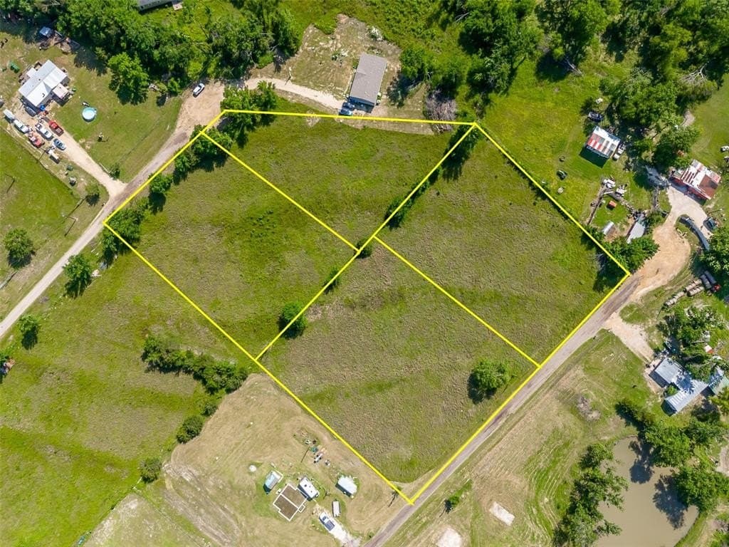 1.93 acres in Lamar County gallery image 4