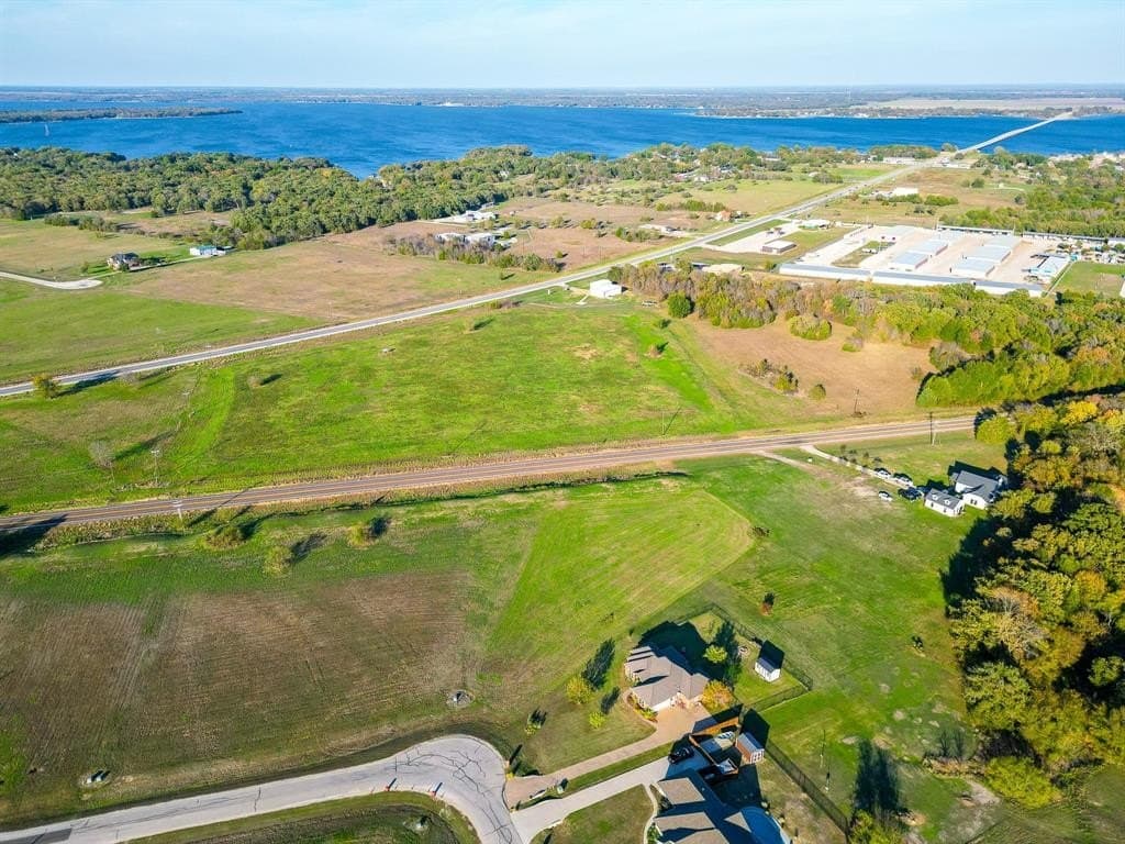 1.47 acres in Navarro County featured view